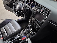 Personenauto, volkswagen, golf - afbeelding 43 van  63