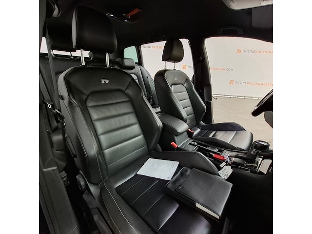 Personenauto, volkswagen, golf - afbeelding 44 van  63