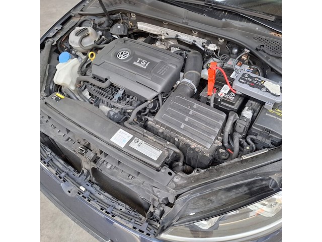 Personenauto, volkswagen, golf - afbeelding 50 van  63