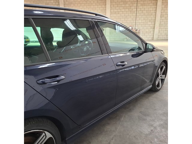 Personenauto, volkswagen, golf - afbeelding 56 van  63