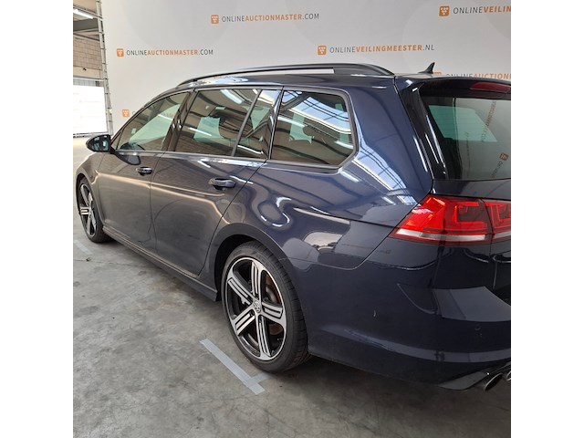 Personenauto, volkswagen, golf - afbeelding 63 van  63