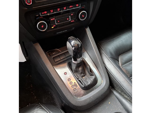 Personenauto, volkswagen, jetta, 1.4 tsi highline, 2011 - afbeelding 19 van  53