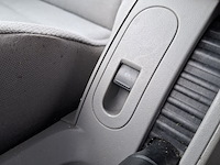 Personenauto, volkswagen, new beetle cabriolet, 1.6, zwart, 2004 - afbeelding 15 van  49