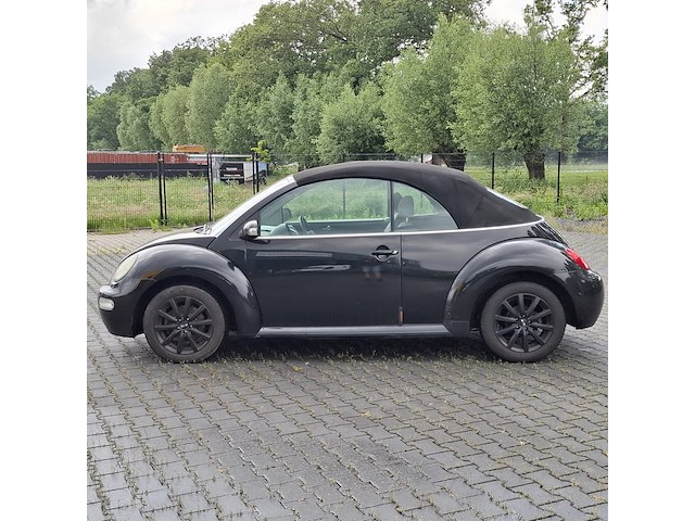 Personenauto, volkswagen, new beetle cabriolet, 1.6, zwart, 2004 - afbeelding 12 van  49