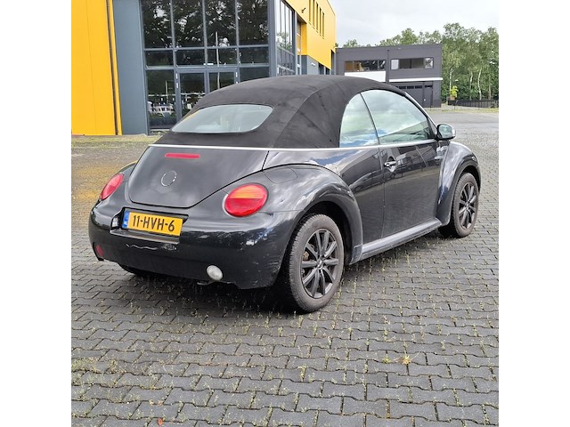 Personenauto, volkswagen, new beetle cabriolet, 1.6, zwart, 2004 - afbeelding 45 van  49