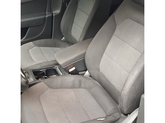 Personenauto, volkswagen, passat, 1.4 tsi comfortline bluemotion, 2011 - afbeelding 8 van  46