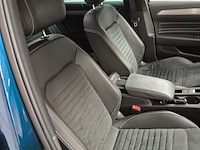 Personenauto, volkswagen, passat, 2020 - afbeelding 31 van  47