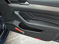 Personenauto, volkswagen, passat, 2020 - afbeelding 32 van  47