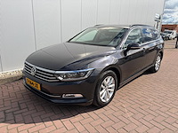 Personenauto volkswagen passat benzine 150pk 2019 (marge) - afbeelding 1 van  1