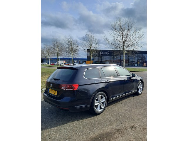 Personenauto, volkswagen, passat variant, 1.5 tsi business, 2022 - afbeelding 42 van  45
