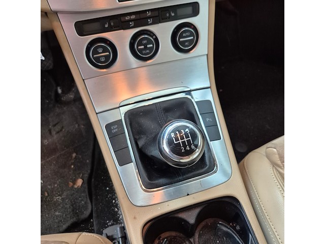 Personenauto, volkswagen, passat variant, 1.8 tfsi highline, 2008 - afbeelding 18 van  36