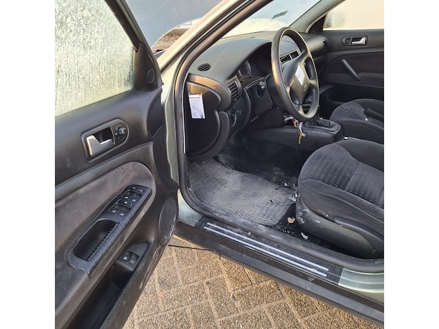 Personenauto, volkswagen, passat variant 2.0 20v comfortline, 2003 - afbeelding 16 van  38