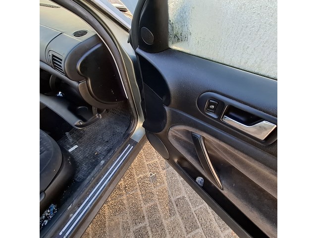 Personenauto, volkswagen, passat variant 2.0 20v comfortline, 2003 - afbeelding 27 van  38