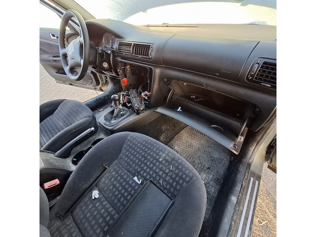 Personenauto, volkswagen, passat variant 2.0 20v comfortline, 2003 - afbeelding 28 van  38