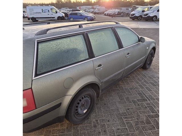 Personenauto, volkswagen, passat variant 2.0 20v comfortline, 2003 - afbeelding 34 van  38