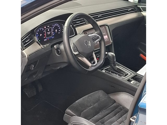 Personenauto, volkswagen, passat - afbeelding 4 van  35
