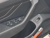 Personenauto, volkswagen, passat - afbeelding 5 van  35