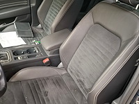 Personenauto, volkswagen, passat - afbeelding 6 van  35