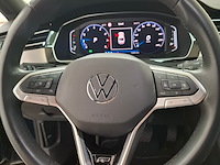 Personenauto, volkswagen, passat - afbeelding 7 van  35