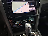 Personenauto, volkswagen, passat - afbeelding 10 van  35