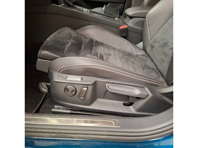 Personenauto, volkswagen, passat - afbeelding 15 van  35