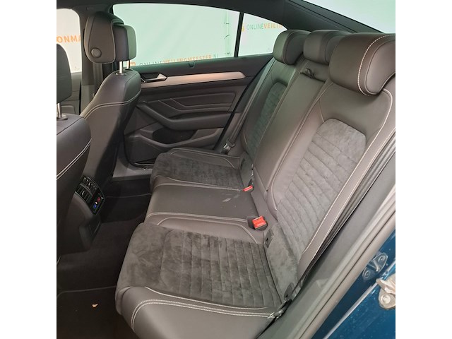 Personenauto, volkswagen, passat - afbeelding 16 van  35