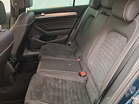 Personenauto, volkswagen, passat - afbeelding 16 van  35