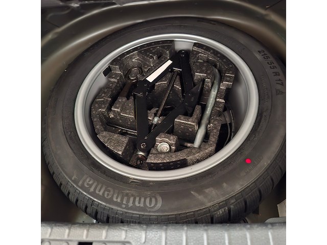 Personenauto, volkswagen, passat - afbeelding 18 van  35