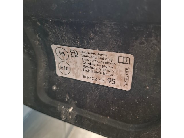 Personenauto, volkswagen, passat - afbeelding 19 van  35