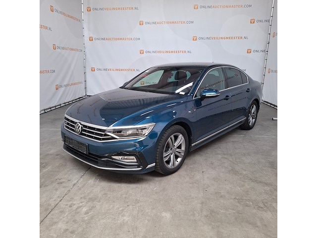 Personenauto, volkswagen, passat - afbeelding 12 van  35