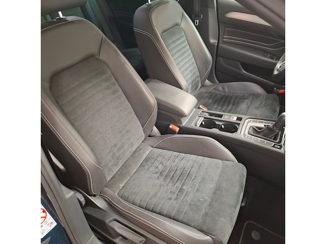 Personenauto, volkswagen, passat - afbeelding 25 van  35