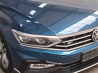 Personenauto, volkswagen, passat - afbeelding 30 van  35