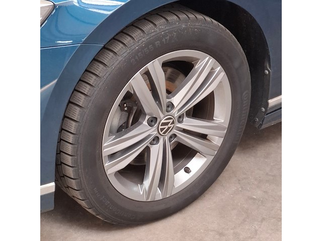 Personenauto, volkswagen, passat - afbeelding 34 van  35