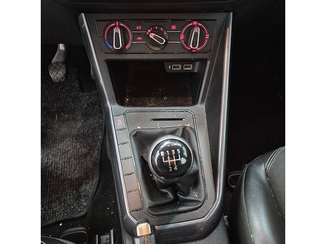 Personenauto, volkswagen, polo, 1.0 tgi comfortline business, 2018 - afbeelding 15 van  31