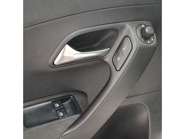 Personenauto, volkswagen, polo, 1.2-12v bluemotion comfortline, 2011 - afbeelding 8 van  49