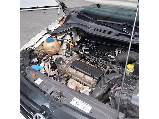 Personenauto, volkswagen, polo, 1.2-12v bluemotion comfortline, 2011 - afbeelding 33 van  49