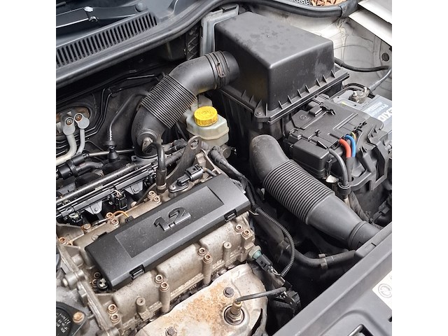 Personenauto, volkswagen, polo, 1.2-12v bluemotion comfortline, 2011 - afbeelding 39 van  49