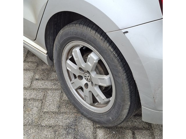 Personenauto volkswagen, polo 1.2, grijs, bouwjaar 2012 - afbeelding 4 van  38