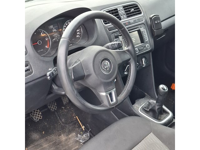 Personenauto volkswagen, polo 1.2, grijs, bouwjaar 2012 - afbeelding 5 van  38