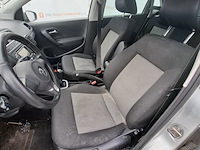 Personenauto volkswagen, polo 1.2, grijs, bouwjaar 2012 - afbeelding 7 van  38