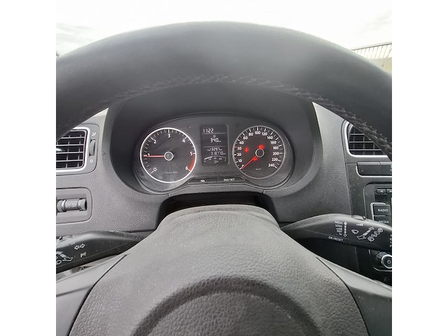 Personenauto volkswagen, polo 1.2, grijs, bouwjaar 2012 - afbeelding 9 van  38