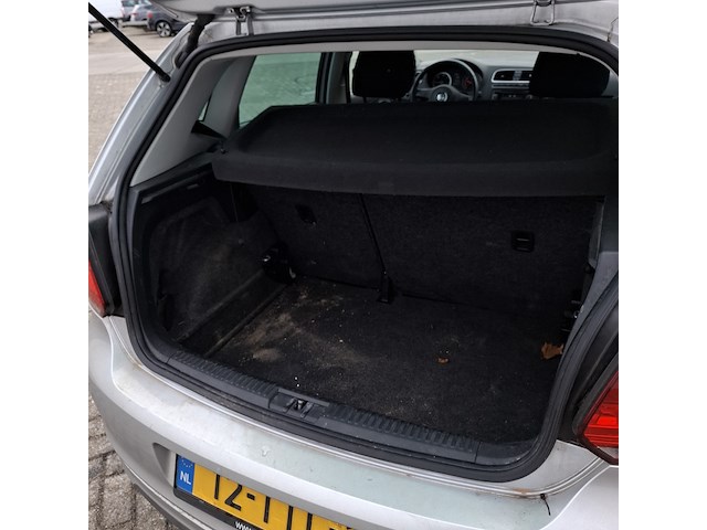 Personenauto volkswagen, polo 1.2, grijs, bouwjaar 2012 - afbeelding 17 van  38