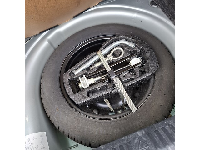 Personenauto volkswagen, polo 1.2, grijs, bouwjaar 2012 - afbeelding 18 van  38