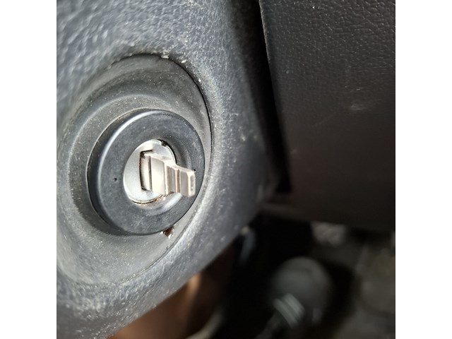 Personenauto volkswagen, polo 1.2, grijs, bouwjaar 2012 - afbeelding 31 van  38