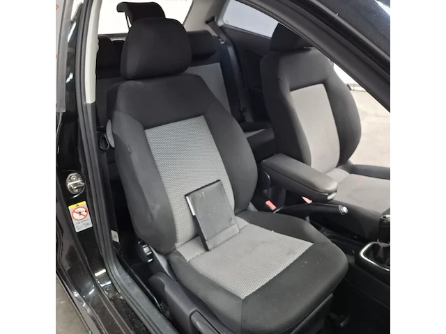 Personenauto, volkswagen, polo, 1.2 tdi bluemotion comfortline, 2010 - afbeelding 52 van  73