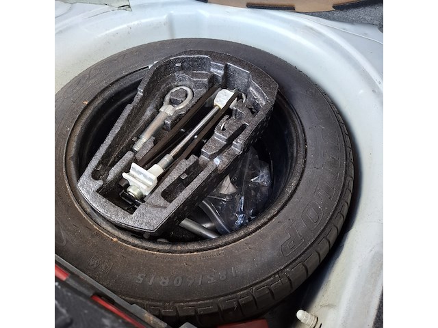 Personenauto, volkswagen, polo, 1.2 tdi bluemotion comfortline, 2011 - afbeelding 28 van  40