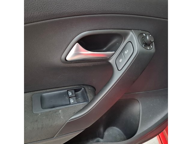 Personenauto, volkswagen, polo, 1.2 tdi bluemotion comfortline, 2011 - afbeelding 27 van  71