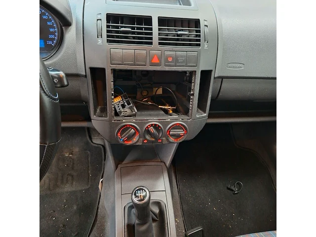 Personenauto, volkswagen, polo, 1.2 trendline, 2006 - afbeelding 25 van  45