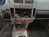 Personenauto, volkswagen, polo, 1.2 trendline, 2006 - afbeelding 25 van  45