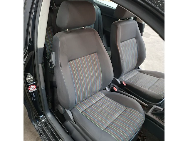 Personenauto, volkswagen, polo, 1.2 trendline, 2006 - afbeelding 30 van  45